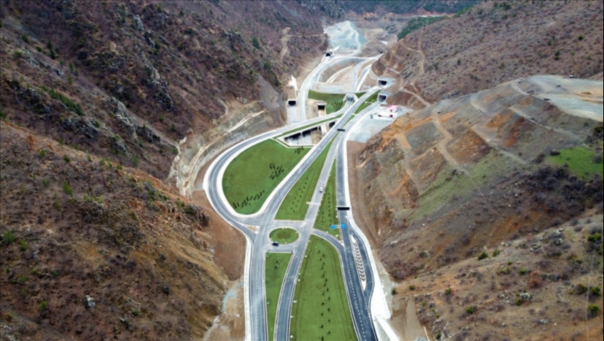 Kürtün Ayrım Kavşağı / Kesintisiz Ulaşım